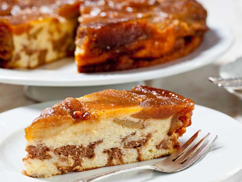 עוגת גבינה עם ממרח השחר העולה ותפוחים